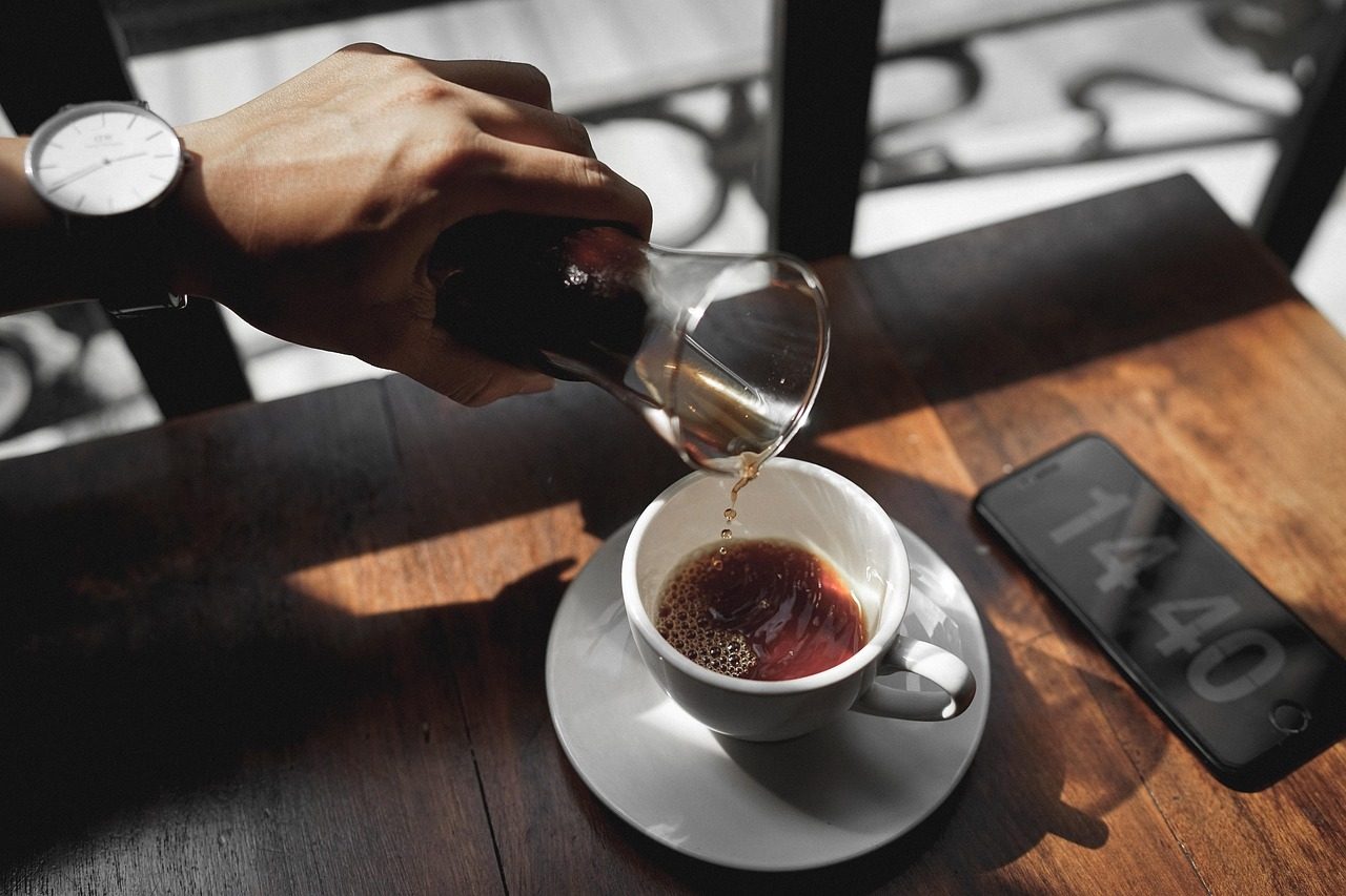 coffee, cafe, to drink, brown, hot, aroma, caffeine, cup, table, mocha, coffee cup, roasted, dark